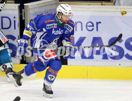 EBEL. Eishockey Bundesliga. VSV gegen	EHC Liwest Black Wings Linz.  Olivier Latendresse (VSV). Villach, am 11.1.2017.
Foto: Kuess

---
pressefotos, pressefotografie, kuess, qs, qspictures, sport, bild, bilder, bilddatenbank