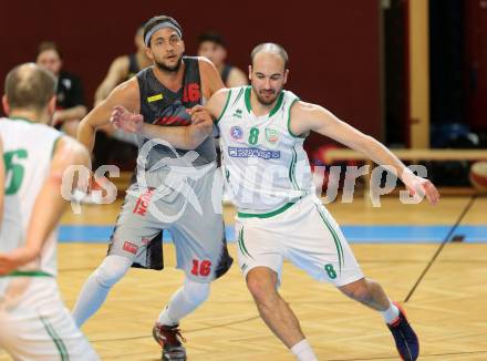 Basketball 2. Bundesliga. GD 13. Runde. KOS Celovec gegen Villach Raiders.  Jakob Strazar,  (KOS Celovec), Marko Kolaric (Villach). Klagenfurt, am 14.1.2017.
Foto: Kuess
---
pressefotos, pressefotografie, kuess, qs, qspictures, sport, bild, bilder, bilddatenbank