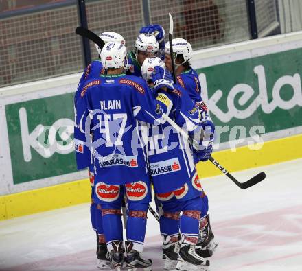 EBEL. Eishockey Bundesliga. VSV gegen	HDD Olimpija Ljubljana. Torjubel Jan Urbas, Miha Verlic, Jeremie Blain, Kevin Wehrs (VSV). Villach, am 20.1.2017.
Foto: Kuess

---
pressefotos, pressefotografie, kuess, qs, qspictures, sport, bild, bilder, bilddatenbank