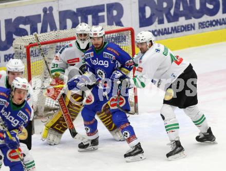 EBEL. Eishockey Bundesliga. VSV gegen	HDD Olimpija Ljubljana. Benjamin Petrik (VSV), Guimond Sacha (Laibach). Villach, am 20.1.2017.
Foto: Kuess

---
pressefotos, pressefotografie, kuess, qs, qspictures, sport, bild, bilder, bilddatenbank