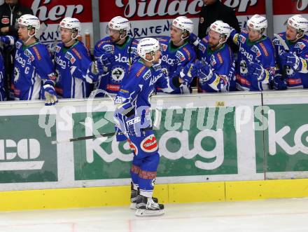 EBEL. Eishockey Bundesliga. VSV gegen	HDD Olimpija Ljubljana. Torjubel Jan Urbas, (VSV). Villach, am 20.1.2017.
Foto: Kuess

---
pressefotos, pressefotografie, kuess, qs, qspictures, sport, bild, bilder, bilddatenbank