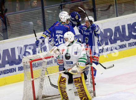 EBEL. Eishockey Bundesliga. VSV gegen	HDD Olimpija Ljubljana. Torjubel  Jan Urbas, Miha Verlic, Corey Locke (VSV). Villach, am 20.1.2017.
Foto: Kuess

---
pressefotos, pressefotografie, kuess, qs, qspictures, sport, bild, bilder, bilddatenbank