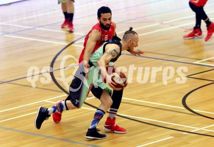 Basketball. OEBV Cup. Raiders Villach gegen WBC Wels. Nino Gross  (Villach), Kevin Payton (Wels). Villach, am 21.1.2017.
Foto: Kuess
---
pressefotos, pressefotografie, kuess, qs, qspictures, sport, bild, bilder, bilddatenbank