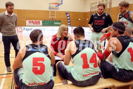 Basketball. OEBV Cup. Raiders Villach gegen WBC Wels.  Trainerin Natalia Tcherkacheva (Raiders). Villach, am 21.1.2017.
Foto: Kuess
---
pressefotos, pressefotografie, kuess, qs, qspictures, sport, bild, bilder, bilddatenbank