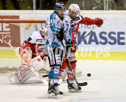 EBEL. Eishockey Bundesliga. KAC gegen 	EHC Liwest Black Wings Linz. Mark Hurturbise,  (KAC), Brett McLean (Linz). Klagenfurt, am 22.1.2017.
Foto: Kuess

---
pressefotos, pressefotografie, kuess, qs, qspictures, sport, bild, bilder, bilddatenbank