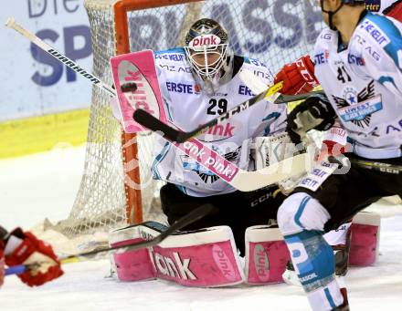 EBEL. Eishockey Bundesliga. KAC gegen 	EHC Liwest Black Wings Linz. Michael Ouzas (Linz). Klagenfurt, am 22.1.2017.
Foto: Kuess

---
pressefotos, pressefotografie, kuess, qs, qspictures, sport, bild, bilder, bilddatenbank