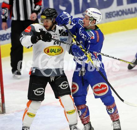 EBEL. Eishockey Bundesliga. VSV gegen	Dornbirner Eishockey Club. Patrick Platzer, (VSV),  Michael Caruso (Dornbirn). Villach, am 27.1.2017.
Foto: Kuess

---
pressefotos, pressefotografie, kuess, qs, qspictures, sport, bild, bilder, bilddatenbank