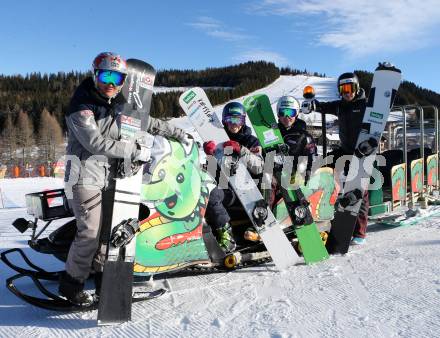 Snowboard. Training. Landeskader Kaernten.  Ina Meschik, Sabine Schoeffmann, Alexander Payer, Johann Stefaner. Simonhoehe, 13.1.2016.
Foto: Kuess
---
pressefotos, pressefotografie, kuess, qs, qspictures, sport, bild, bilder, bilddatenbank