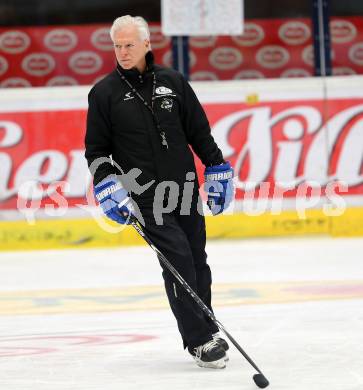 Eishockey. Nachwuchs VSV. Greg Holst. Villach, am 2.10.2015.
Foto: Kuess
---
pressefotos, pressefotografie, kuess, qs, qspictures, sport, bild, bilder, bilddatenbank