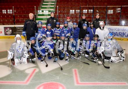 Eishockey. Nachwuchs VSV. Greg Holst, Marco Pewal. Villach, am 2.10.2015.
Foto: Kuess
---
pressefotos, pressefotografie, kuess, qs, qspictures, sport, bild, bilder, bilddatenbank