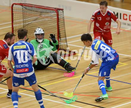 Floorball. 1. Bundesliga. VSV gegen KAC. Steiner Christoph, (VSV),  Obereder Maximilian (KAC). Villach, am 17.9.2016.
Foto: Kuess
---
pressefotos, pressefotografie, kuess, qs, qspictures, sport, bild, bilder, bilddatenbank