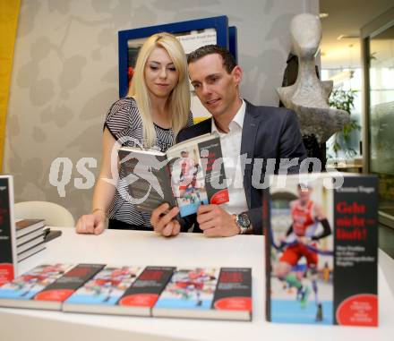 Triathlon. Lena, Christian Troger. Klagenfurt, 2.7.2015.
Foto: Kuess
---
pressefotos, pressefotografie, kuess, qs, qspictures, sport, bild, bilder, bilddatenbank