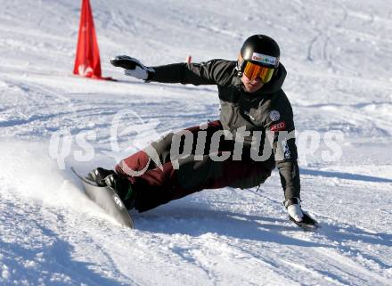 Snowboard. Training. Landeskader Kaernten.  Johann Stefaner. Simonhoehe, 13.1.2016.
Foto: Kuess
---
pressefotos, pressefotografie, kuess, qs, qspictures, sport, bild, bilder, bilddatenbank