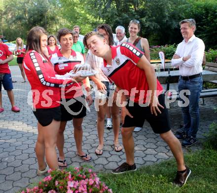 Wildwassersport. Kajak, Kanu. Valentina Dreier, Nadine Weratschnig, Felix Oschmautz, . Klagenfurt, am 18.7.2016.
Foto: Kuess
---
pressefotos, pressefotografie, kuess, qs, qspictures, sport, bild, bilder, bilddatenbank