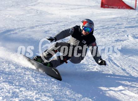 Snowboard. Training. Landeskader Kaernten.  Ina Meschik. Simonhoehe, 13.1.2016.
Foto: Kuess
---
pressefotos, pressefotografie, kuess, qs, qspictures, sport, bild, bilder, bilddatenbank