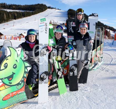 Snowboard. Training. Landeskader Kaernten.  Sabine Schoeffmann, Alexander Payer, Ina Meschik, Johann Stefaner. Simonhoehe, 13.1.2016.
Foto: Kuess
---
pressefotos, pressefotografie, kuess, qs, qspictures, sport, bild, bilder, bilddatenbank