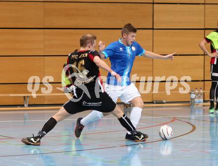 Futsal. 1. Bundesliga. FUTSAL Klagenfurt gegen Polonia FC. Markus Pavic, (FUTSAL Klagenfurt), David Ferner  (Polonia). Viktring, am 10.11.2016.
Foto: Kuess
---
pressefotos, pressefotografie, kuess, qs, qspictures, sport, bild, bilder, bilddatenbank