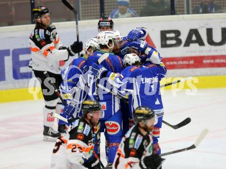 EBEL. Eishockey Bundesliga. VSV gegen	Moser Medical Graz99ers. Torjubel Jan Urbas, Miha Verlic, Corey Locke, Stefan Bacher, Samuel Labrecque (VSV). Villach, am 5.2.2017.
Foto: Kuess

---
pressefotos, pressefotografie, kuess, qs, qspictures, sport, bild, bilder, bilddatenbank