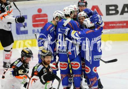 EBEL. Eishockey Bundesliga. VSV gegen	Moser Medical Graz99ers. Torjubel Jan Urbas, Miha Verlic, Corey Locke, Stefan Bacher, Samuel Labrecque (VSV). Villach, am 5.2.2017.
Foto: Kuess

---
pressefotos, pressefotografie, kuess, qs, qspictures, sport, bild, bilder, bilddatenbank