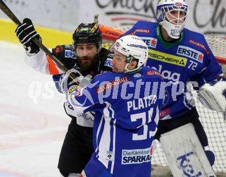 EBEL. Eishockey Bundesliga. VSV gegen	Moser Medical Graz99ers. Patrick Platzer,  (VSV), Matt Siddall (Graz). Villach, am 5.2.2017.
Foto: Kuess

---
pressefotos, pressefotografie, kuess, qs, qspictures, sport, bild, bilder, bilddatenbank