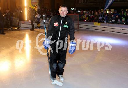 EBEL. Eishockey Bundesliga. Showtraining VSV.  tormanntrainer Markus Kerschbaumer. Villach, am 10.2.2017.
Foto: Kuess

---
pressefotos, pressefotografie, kuess, qs, qspictures, sport, bild, bilder, bilddatenbank