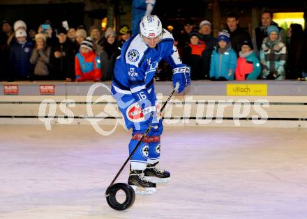 EBEL. Eishockey Bundesliga. Showtraining VSV.  Daniel Nageler. Villach, am 10.2.2017.
Foto: Kuess

---
pressefotos, pressefotografie, kuess, qs, qspictures, sport, bild, bilder, bilddatenbank