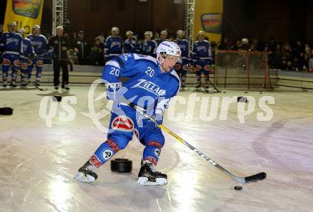 EBEL. Eishockey Bundesliga. Showtraining VSV.  Nico Brunner. Villach, am 10.2.2017.
Foto: Kuess

---
pressefotos, pressefotografie, kuess, qs, qspictures, sport, bild, bilder, bilddatenbank