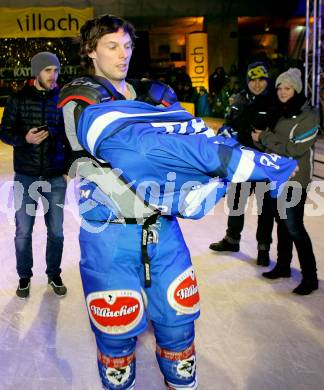 EBEL. Eishockey Bundesliga. Showtraining VSV.  Corey Locke. Villach, am 10.2.2017.
Foto: Kuess

---
pressefotos, pressefotografie, kuess, qs, qspictures, sport, bild, bilder, bilddatenbank