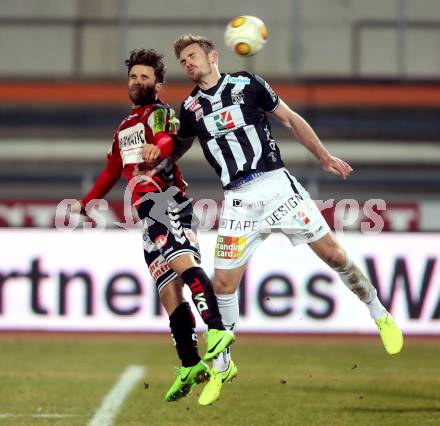 Fussball Bundesliga. RZ Pellets WAC gegen SV Guntamatic Ried. Michael Sollbauer,  (WAC), Dieter Elsneg (Ried). Wolfsberg, am 11.2.2017.
Foto: Kuess

---
pressefotos, pressefotografie, kuess, qs, qspictures, sport, bild, bilder, bilddatenbank