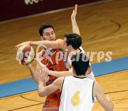 Basketball 2. Bundesliga. GD 16. Runde. Woerthersee Piraten gegen Basket2000 Vienna. Jan-Arne Apschner (Piraten), Aldin Avdic (Vienna). Klagenfurt, am 11.2.2017.
Foto: Kuess
---
pressefotos, pressefotografie, kuess, qs, qspictures, sport, bild, bilder, bilddatenbank