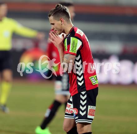 Fussball Bundesliga. RZ Pellets WAC gegen SV Guntamatic Ried.  Florian Hart (Ried). Wolfsberg, am 11.2.2017.
Foto: Kuess

---
pressefotos, pressefotografie, kuess, qs, qspictures, sport, bild, bilder, bilddatenbank