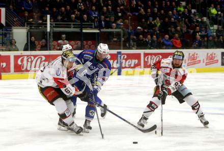 EBEL. Eishockey Bundesliga. VSV gegen	HC Orli Znojmo. Evan McGrath,  (VSV), Andre Lakos, Jan Lattner (Znojmo). Villach, am 15.2.2017.
Foto: Kuess

---
pressefotos, pressefotografie, kuess, qs, qspictures, sport, bild, bilder, bilddatenbank