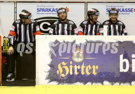 EBEL. Eishockey Bundesliga. KAC gegen 	HC TWK Innsbruck, Die Haie. Die Schiedsrichter Vladimir Babic, Ladislav Smetana, die Linesman Attila Nagy, Marton Nemeth. Klagenfurt, am 17.2.2017.
Foto: Kuess

---
pressefotos, pressefotografie, kuess, qs, qspictures, sport, bild, bilder, bilddatenbank