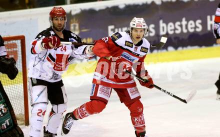 EBEL. Eishockey Bundesliga. KAC gegen 	HC TWK Innsbruck, Die Haie. Manuel Ganahl, (KAC), Florian Pedevilla  (Innsbruck). Klagenfurt, am 17.2.2017.
Foto: Kuess

---
pressefotos, pressefotografie, kuess, qs, qspictures, sport, bild, bilder, bilddatenbank