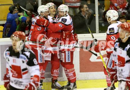 EBEL. Eishockey Bundesliga. KAC gegen 	HC TWK Innsbruck, Die Haie. Torjubel Manuel Ganahl, Jamie Lundmark, Steven Strong (KAC). Klagenfurt, am 17.2.2017.
Foto: Kuess

---
pressefotos, pressefotografie, kuess, qs, qspictures, sport, bild, bilder, bilddatenbank