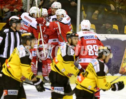 EBEL. Eishockey Bundesliga. KAC gegen 	UPC Vienna Capitals. Torjubel Mitja Robar, Thomas Undertpfund, Patrick Harand, Marco Brucker, Kevin Kapstad (KAC). Klagenfurt, am 19.2.2017.
Foto: Kuess

---
pressefotos, pressefotografie, kuess, qs, qspictures, sport, bild, bilder, bilddatenbank