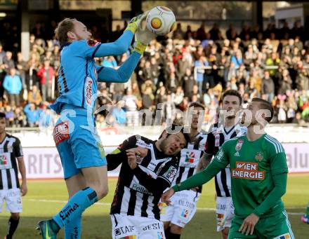 Fussball Bundesliga. RZ Pellets WAC gegen SK Rapid Wien. Alexander KOfler, Nemanja Rnic, (WAC),  Arnor Ingvi Traustason (Rapid). Wolfsberg, am 11.2.2017.
Foto: Kuess

---
pressefotos, pressefotografie, kuess, qs, qspictures, sport, bild, bilder, bilddatenbank