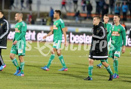 Fussball Bundesliga. RZ Pellets WAC gegen SK Rapid Wien.  enttaeuschte Rapid Spieler. Wolfsberg, am 11.2.2017.
Foto: Kuess

---
pressefotos, pressefotografie, kuess, qs, qspictures, sport, bild, bilder, bilddatenbank