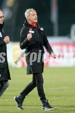 Fussball Bundesliga. RZ Pellets WAC gegen SK Rapid Wien. Jubel Trainer Heimo Pfeifenberger (WAC). Wolfsberg, am 11.2.2017.
Foto: Kuess

---
pressefotos, pressefotografie, kuess, qs, qspictures, sport, bild, bilder, bilddatenbank