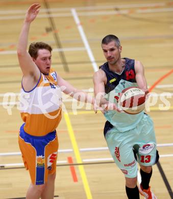 Basketball 2. Bundesliga. GD18. Runde. Raiders Villach gegen BBU Salzburg.   Ales Primc,  (Villach),  Christian Joch (Salzburg). Villach, am 26.2.2017.
Foto: Kuess
---
pressefotos, pressefotografie, kuess, qs, qspictures, sport, bild, bilder, bilddatenbank