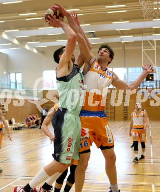 Basketball 2. Bundesliga. GD18. Runde. Raiders Villach gegen BBU Salzburg.   Erik Rhinehart, (Villach),  Lorenz Rattey (Salzburg). Villach, am 26.2.2017.
Foto: Kuess
---
pressefotos, pressefotografie, kuess, qs, qspictures, sport, bild, bilder, bilddatenbank