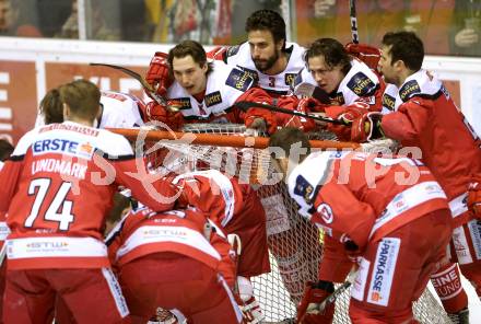 EBEL. Eishockey Bundesliga. KAC gegen 	HC Orli Znojmo. Jubel Patrick Harand, David Joseph Fischer (KAC). Klagenfurt, am 3.3.2017.
Foto: Kuess

---
pressefotos, pressefotografie, kuess, qs, qspictures, sport, bild, bilder, bilddatenbank