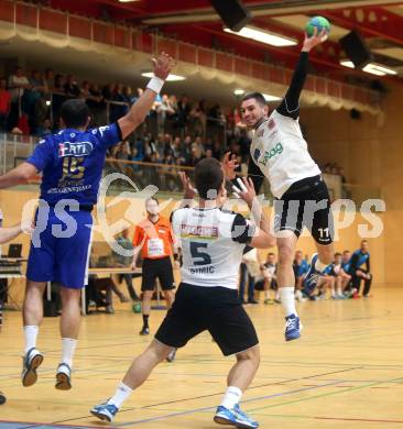 Handball HLA. SC Kelag Ferlach gegen HC Linz AG. Nemanja Malovic, Mario Simic (Ferlach), Gojko Vuckovic (Linz). Ferlach, am 11.3.2017.
Foto: Kuess
---
pressefotos, pressefotografie, kuess, qs, qspictures, sport, bild, bilder, bilddatenbank