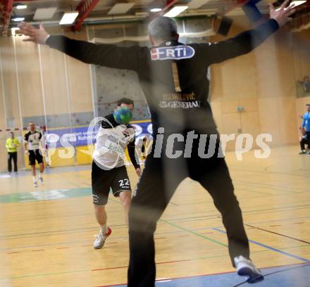 Handball HLA. SC Kelag Ferlach gegen HC Linz AG. Dean Pomorisac, (Ferlach), Nenad Mijajlovic (Linz). Ferlach, am 11.3.2017.
Foto: Kuess
---
pressefotos, pressefotografie, kuess, qs, qspictures, sport, bild, bilder, bilddatenbank