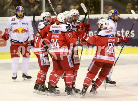 EBEL. Eishockey Bundesliga. KAC gegen 	EC Red Bull Salzburg. Torjubel Mark Hurturbise, Steven Strong, Ziga Pance, Philipp Kreuzer, Martin Schumnig (KAC). Klagenfurt, am 21.3.2017.
Foto: Kuess

---
pressefotos, pressefotografie, kuess, qs, qspictures, sport, bild, bilder, bilddatenbank