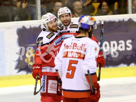 EBEL. Eishockey Bundesliga. KAC gegen 	EC Red Bull Salzburg. Torjubel Matthew Neal, Mark Hurturbise (KAC). Klagenfurt, am 21.3.2017.
Foto: Kuess

---
pressefotos, pressefotografie, kuess, qs, qspictures, sport, bild, bilder, bilddatenbank