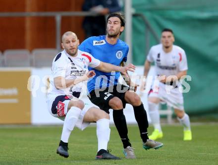 Fussball Kaerntner Liga. SAK gegen ASV. Christian Dlopst,  (SAK), Marco Leininger (ASV). Klagenfurt, am 24.3.2017.
Foto: Kuess
---
pressefotos, pressefotografie, kuess, qs, qspictures, sport, bild, bilder, bilddatenbank