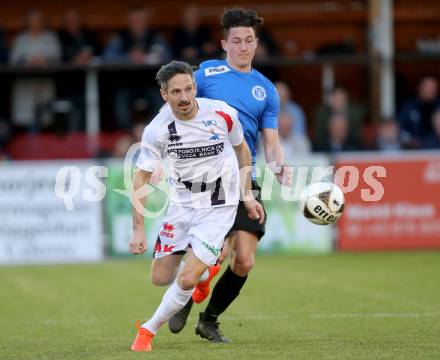 Fussball Kaerntner Liga. SAK gegen ASV. Thomas Riedl, (SAK), Philipp Matthias Gaggl  (ASV). Klagenfurt, am 24.3.2017.
Foto: Kuess
---
pressefotos, pressefotografie, kuess, qs, qspictures, sport, bild, bilder, bilddatenbank