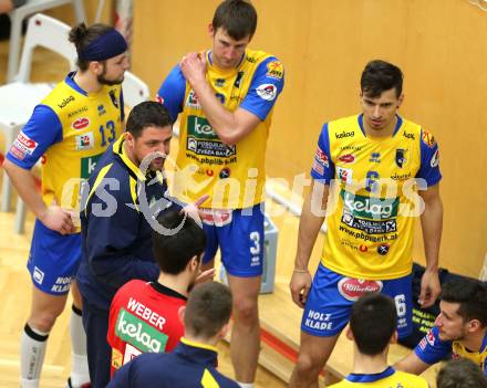 Volleyball. DenizBank AG Volley League Men. Semifinale. SK Posojilnica Aich/Dob gegen UVC Holding Graz. Trainer Matjaz Hafner (Aich/Dob). Bleiburg, am 25.3.2017.
Foto: Kuess
---
pressefotos, pressefotografie, kuess, qs, qspictures, sport, bild, bilder, bilddatenbank