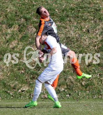 Fussball Kaerntner Liga. Maria Saal  gegen WAC Amateure. Christoph Orasch(Maria Saal), Tadej Trdina (WAC). Klagenfurt, am 1.4.2017.
Foto: Kuess
---
pressefotos, pressefotografie, kuess, qs, qspictures, sport, bild, bilder, bilddatenbank